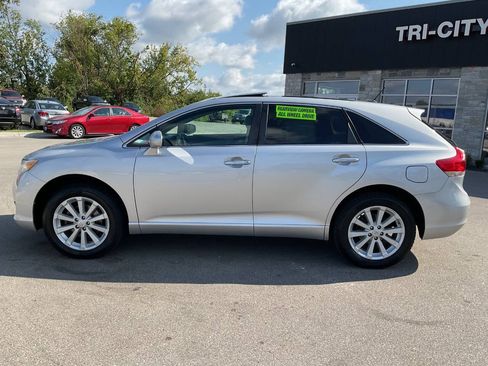 Used 2010 Toyota Venza AWD w/ Convenience Pkg image 3