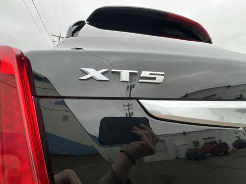 Used 2019 Cadillac XT5 Luxury image 33