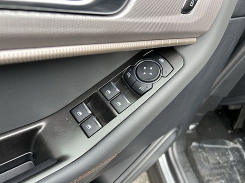 New 2025 Ford Explorer Active w/ Active Comfort Package image 15