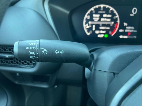 Used 2024 Honda HR-V LX image 19