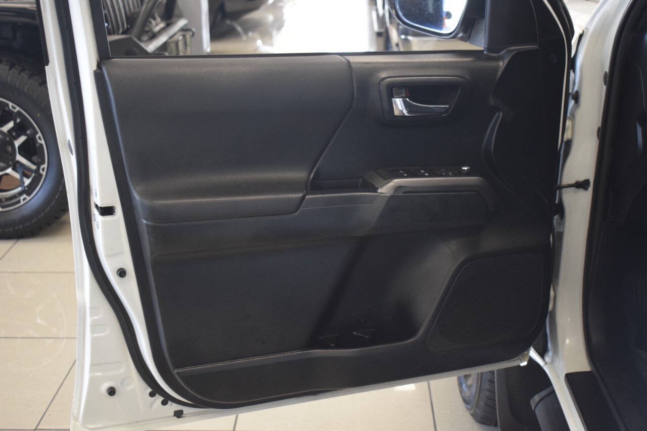 Used 2017 Toyota Tacoma TRD Pro AWD/4WD image 63