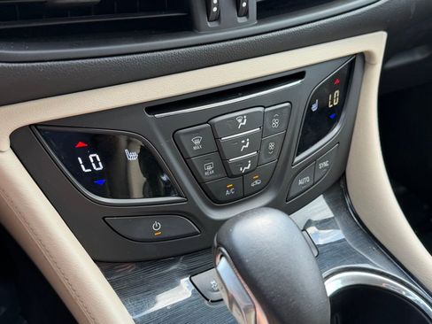 Used 2016 Buick Envision Premium image 22