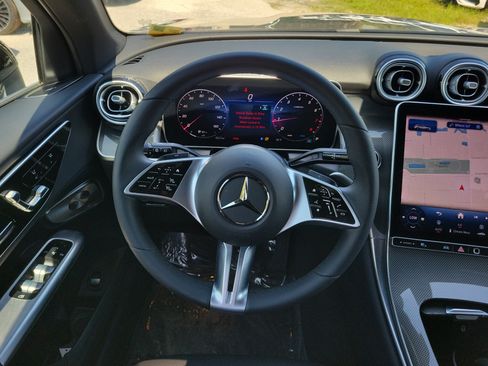 Certified 2025 Mercedes-Benz GLC 300 image 16