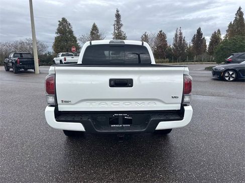 Used 2023 Toyota Tacoma TRD Sport image 5