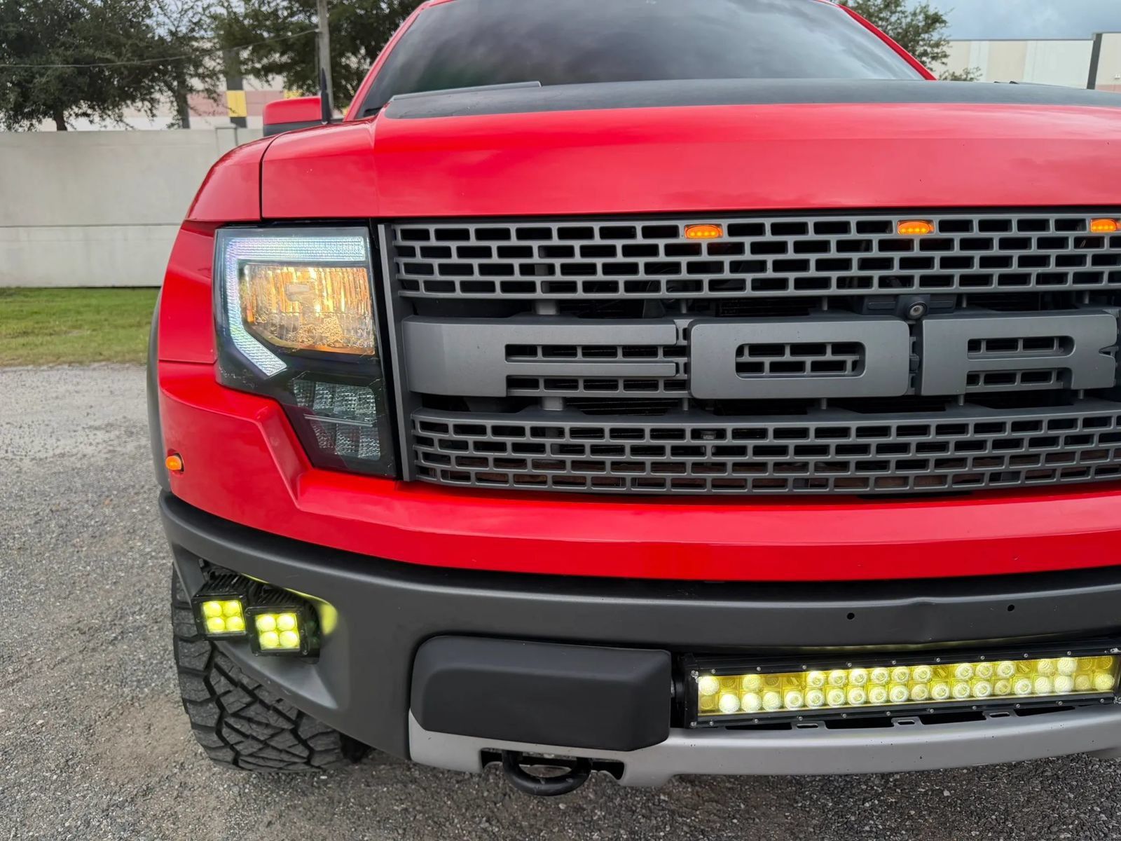 Used 2012 Ford F150 Raptor w/ SVT Exterior Graphics Pkg AWD/4WD image 32