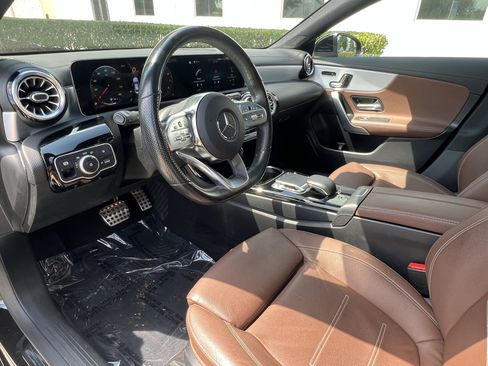 Certified 2020 Mercedes-Benz CLA 250 4MATIC image 17