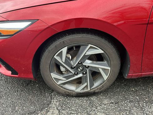 Used 2024 Hyundai Elantra Limited FWD image 8