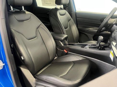 New 2026 Jeep Compass Limited w/ Sun, Sound & Navigation Group image 11