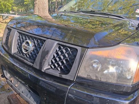 Used 2015 Nissan Titan PRO-4X w/ Pro-4x Luxury Package image 3