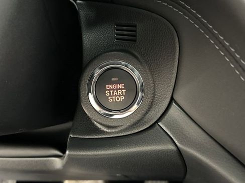 Certified 2025 Subaru Outback Limited image 11