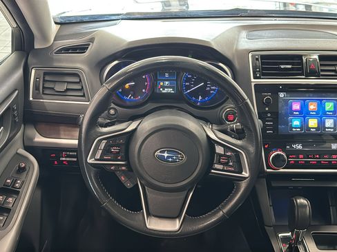 Used 2018 Subaru Outback 2.5i Limited AWD/4WD image 12