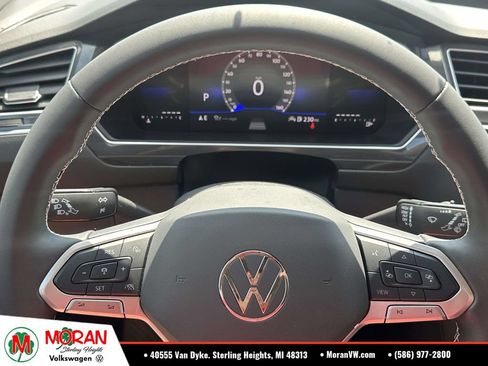 Certified 2024 Volkswagen Tiguan SE AWD/4WD image 21