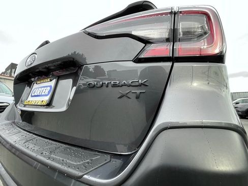 Certified 2022 Subaru Outback Onyx Edition XT w/ Popular Package #2 image 8