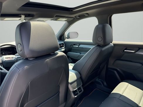 New 2026 GMC Terrain AT4 w/ Technology Package II image 34