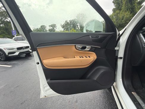 Certified 2024 Volvo XC90 B6 Ultimate AWD/4WD image 45