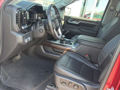 Used 2023 GMC Sierra 1500 SLT w/ SLT Premium Plus Package AWD/4WD image 12