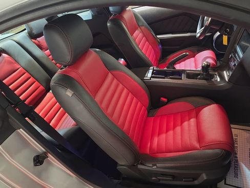 Used 2014 Ford Mustang GT Premium w/ Electronics Package RWD image 25