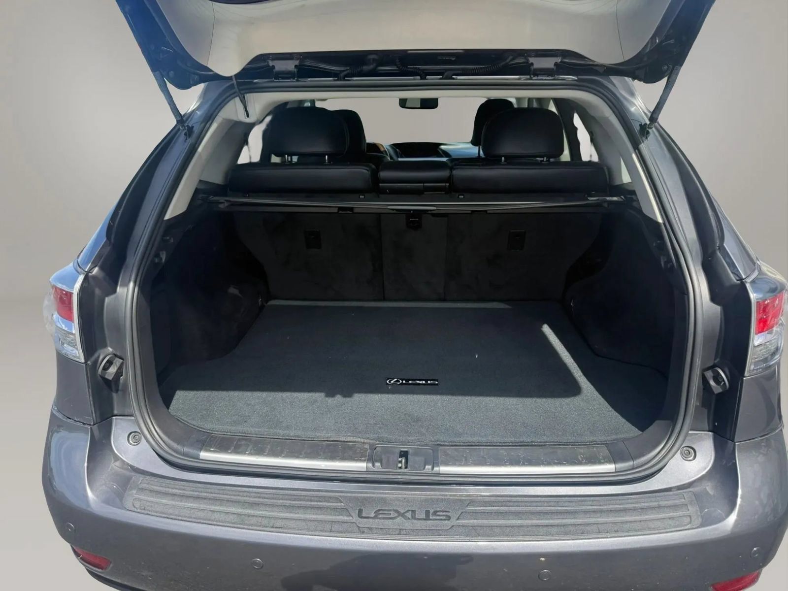Used 2015 Lexus RX 450h AWD image 46