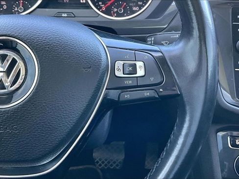 Used 2019 Volkswagen Tiguan SE AWD/4WD image 12