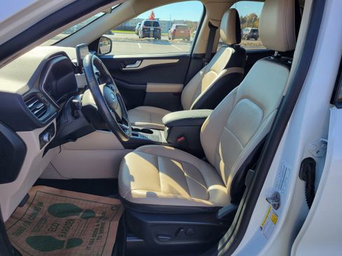 Used 2020 Ford Escape SEL image 28