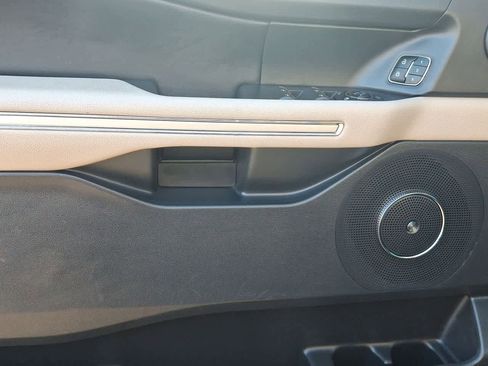 Used 2023 Ford Expedition Max Limited image 16