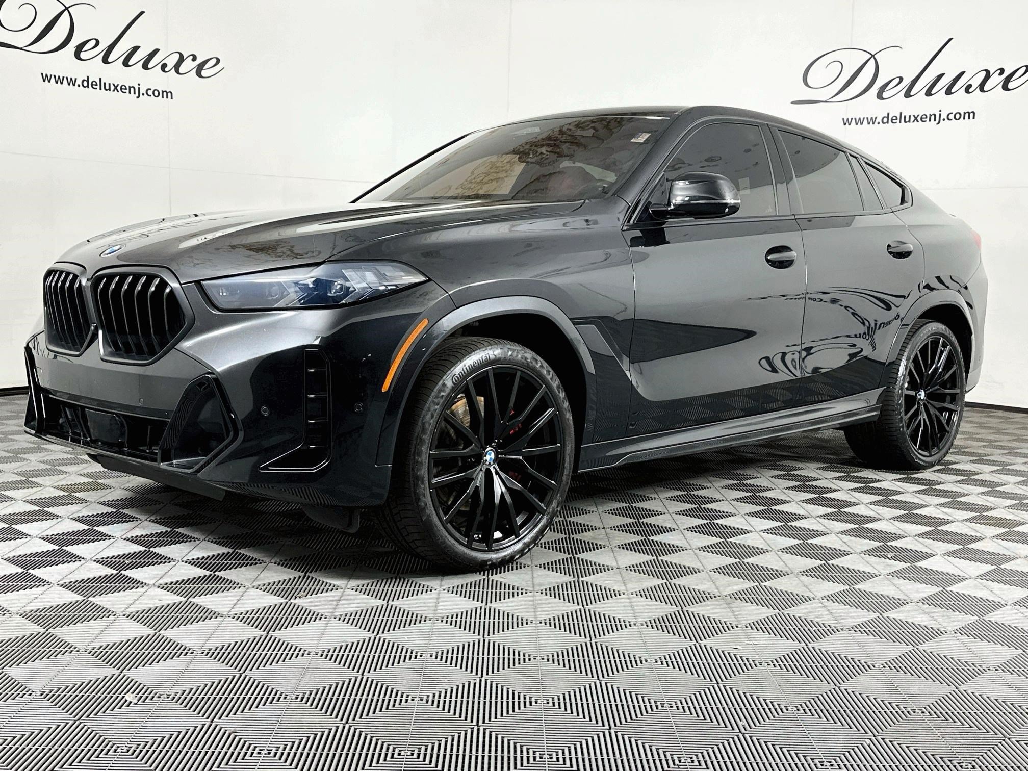 Used 2024 BMW X6 xDrive40i w/ Executive Package AWD/4WD image 3