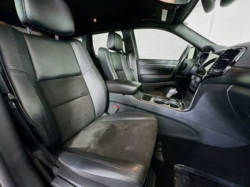Used 2020 Jeep Grand Cherokee Altitude image 14