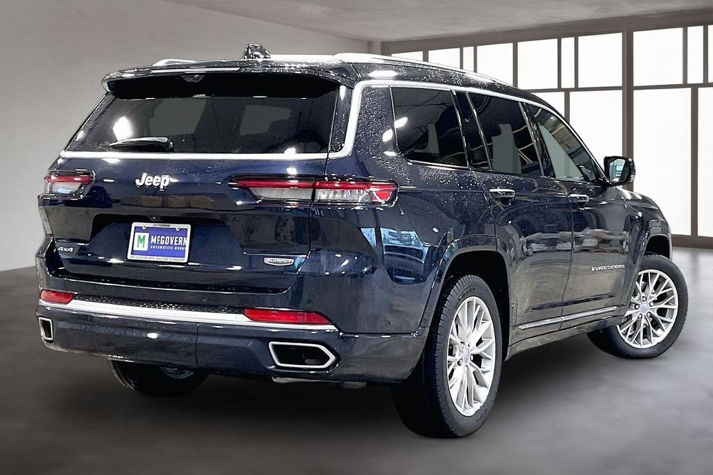 Used 2024 Jeep Grand Cherokee L Summit w/ Advanced Protech Group IV AWD/4WD image 6