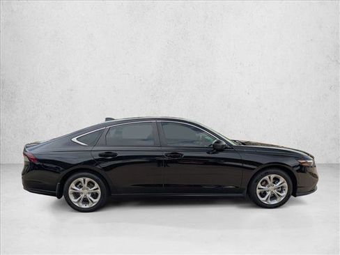 Certified 2023 Honda Accord LX image 4