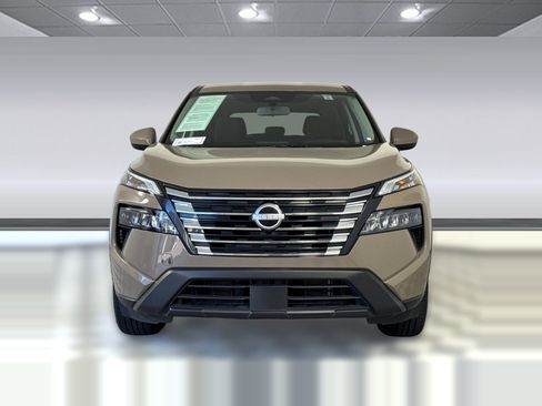 Used 2025 Nissan Rogue SV image 6