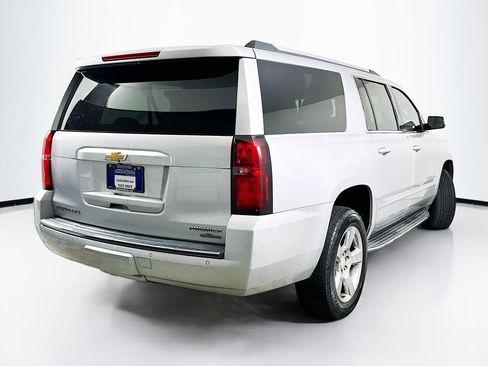 Used 2020 Chevrolet Suburban Premier image 7