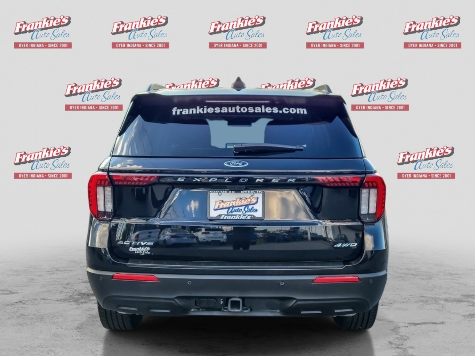 Used 2025 Ford Explorer Active AWD/4WD image 4