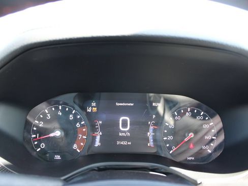 Used 2025 Jeep Compass Trailhawk AWD/4WD image 32