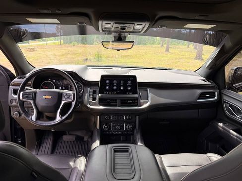 Used 2021 Chevrolet Tahoe Premier w/ Premium Package AWD/4WD image 17