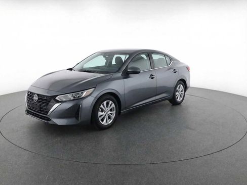 Used 2025 Nissan Sentra S image 1