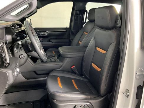 Used 2025 GMC Sierra 1500 AT4 AWD/4WD image 33