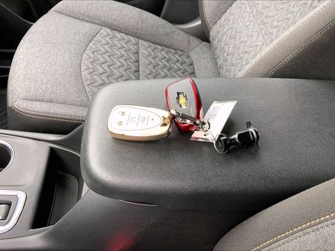 Used 2024 Chevrolet Equinox LT image 15