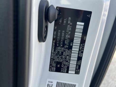 New 2026 Toyota Sienna Platinum image 23