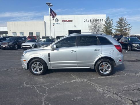 Used 2014 Chevrolet Captiva Sport LT w/ Convenience Package image 9