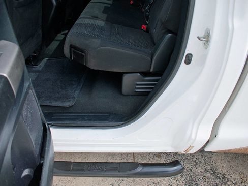 Used 2010 Toyota Tundra 4x4 Double Cab image 27