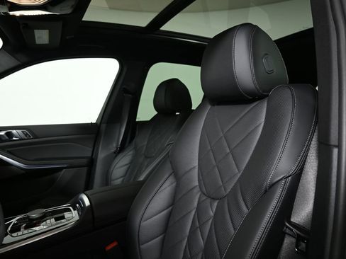 New 2026 BMW X5 xDrive40i w/ M Sport Package image 16