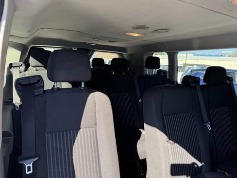 Used 2016 Ford Transit 350 XL image 9