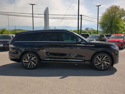 New 2026 Lincoln Aviator Black Label w/ Dynamic Handling Package image 2