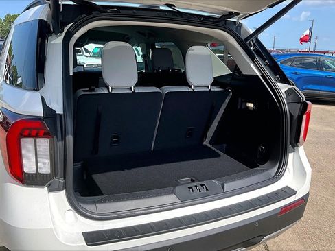 New 2025 Ford Explorer Active w/ Active Comfort Package image 26