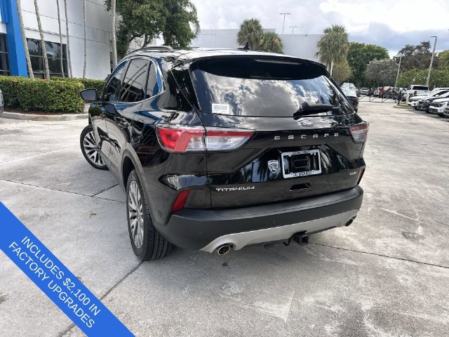 Used 2021 Ford Escape Titanium w/ Class II Trailer Tow Package AWD/4WD image 12