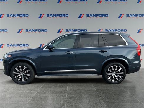 Used 2023 Volvo XC90 B6 Plus image 2
