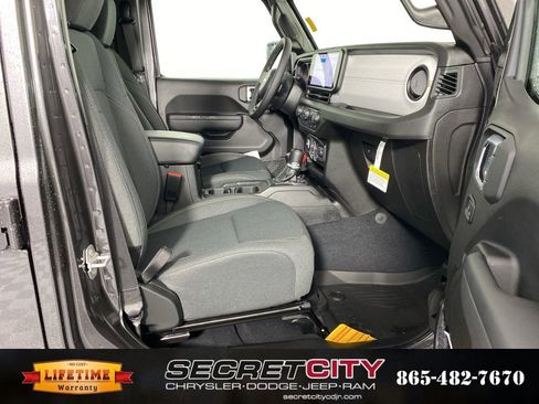 New 2026 Jeep Wrangler Unlimited Sport image 34