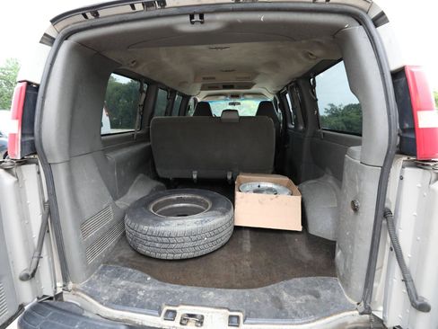 Used 2008 GMC Savana 1500 AWD Passenger w/ LT Preferred Equipment Group image 14