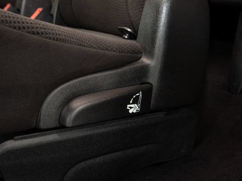 Used 2014 Dodge Grand Caravan SE w/ Quick Order Package 29E SE FWD image 9