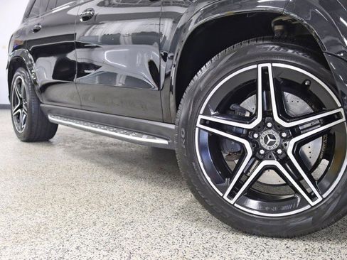 Used 2021 Mercedes-Benz GLS 580 4MATIC image 4